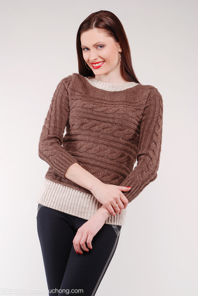 針織魅力 優(yōu)雅女性的時尚密碼